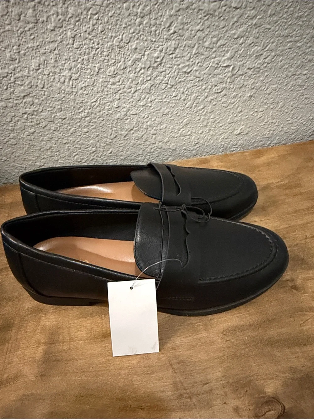 Kensie Women’s Black Penny Loafers size 8.5. NEW